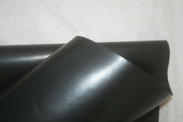 
                為什么商用橡膠板的銷售量與日俱增？
            