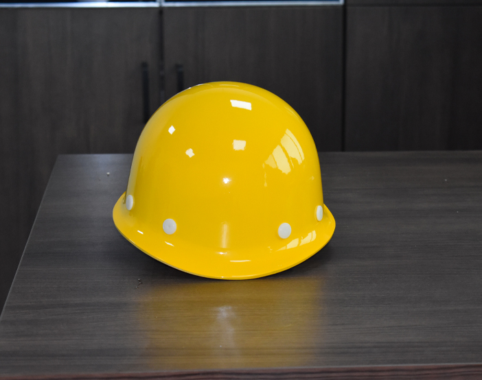 采油氣井站請千萬不要忽視礦工安全帽 ！