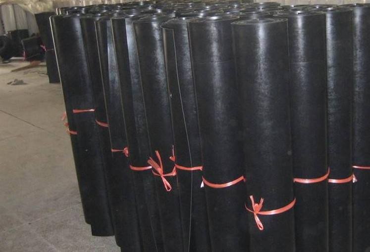 
                是什么原因?qū)е陆^緣橡膠板老化的呢？您知道多少？
            