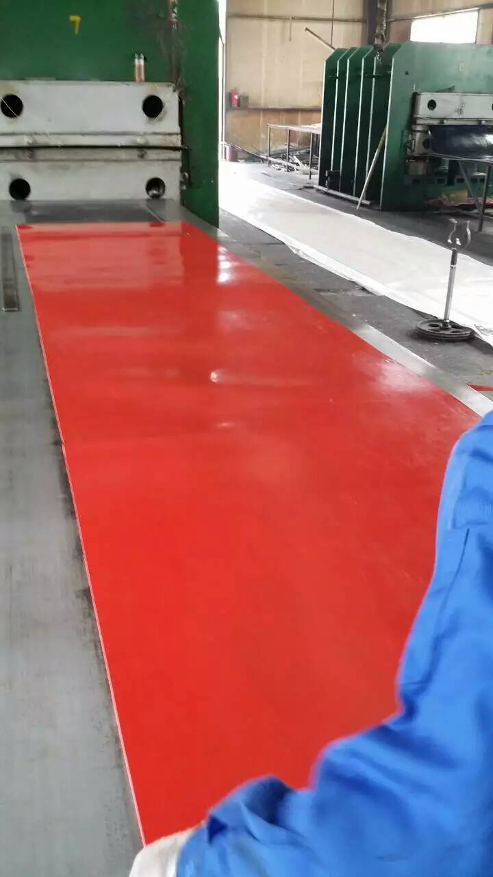 
                購買絕緣橡膠時(shí)的注意事項(xiàng)
            